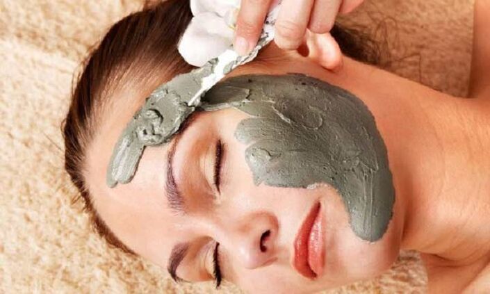 To apply a mask for rejuvenation