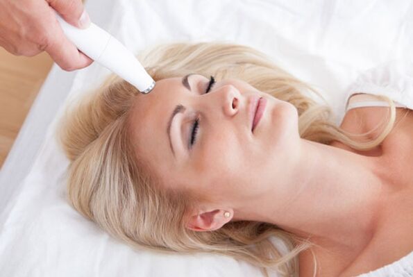 How fractional laser rejuvenation is performed
