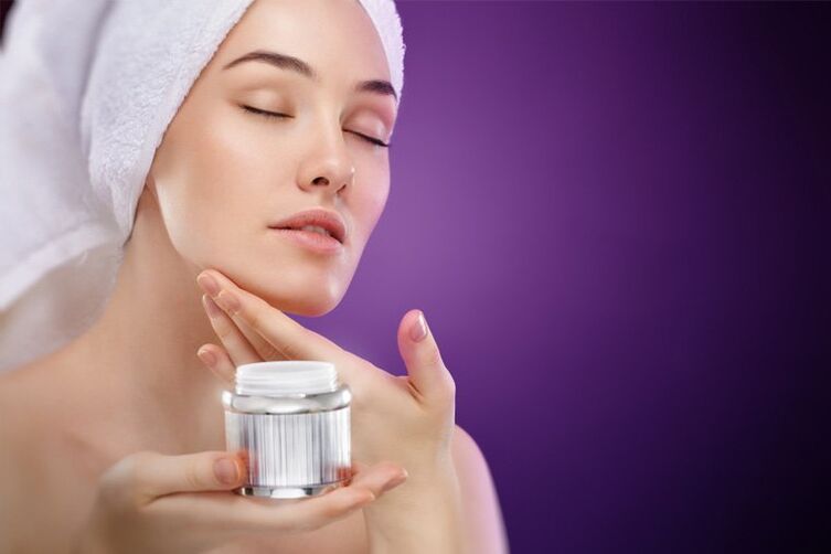 application of skin rejuvenating cream